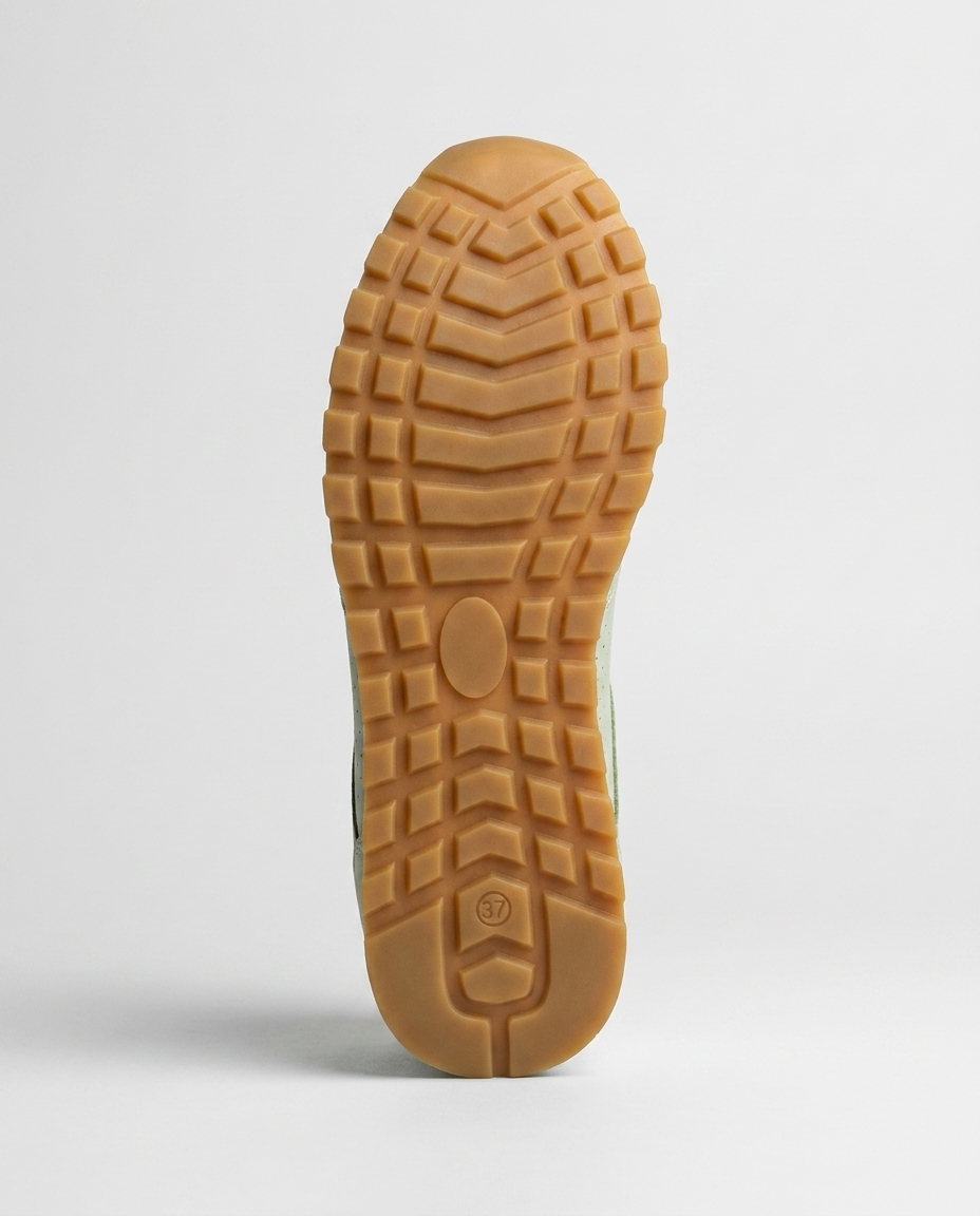 100% LEATHER RETRO RUNNER
