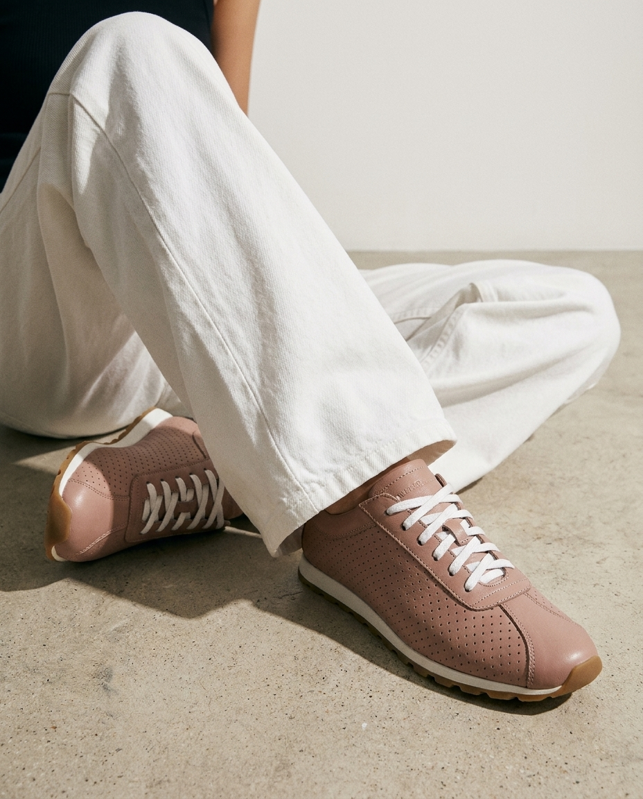 100% LEATHER RETRO RUNNER