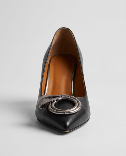 100% LEATHER KITTEN HEELS