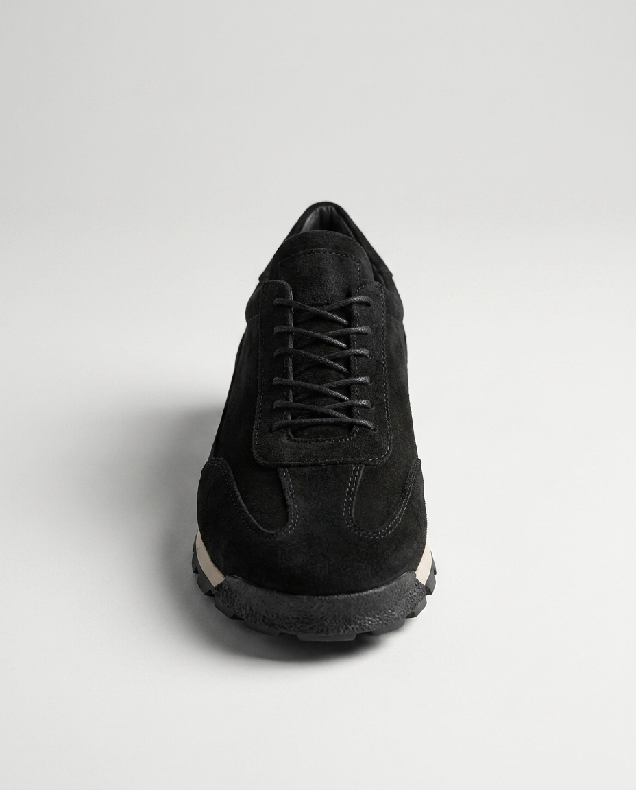 100% SEUDE BLACK SNEAKERS