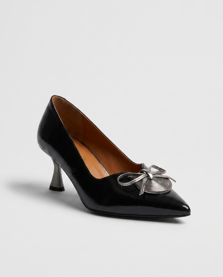 100% LEATHER KITTEN HEELS