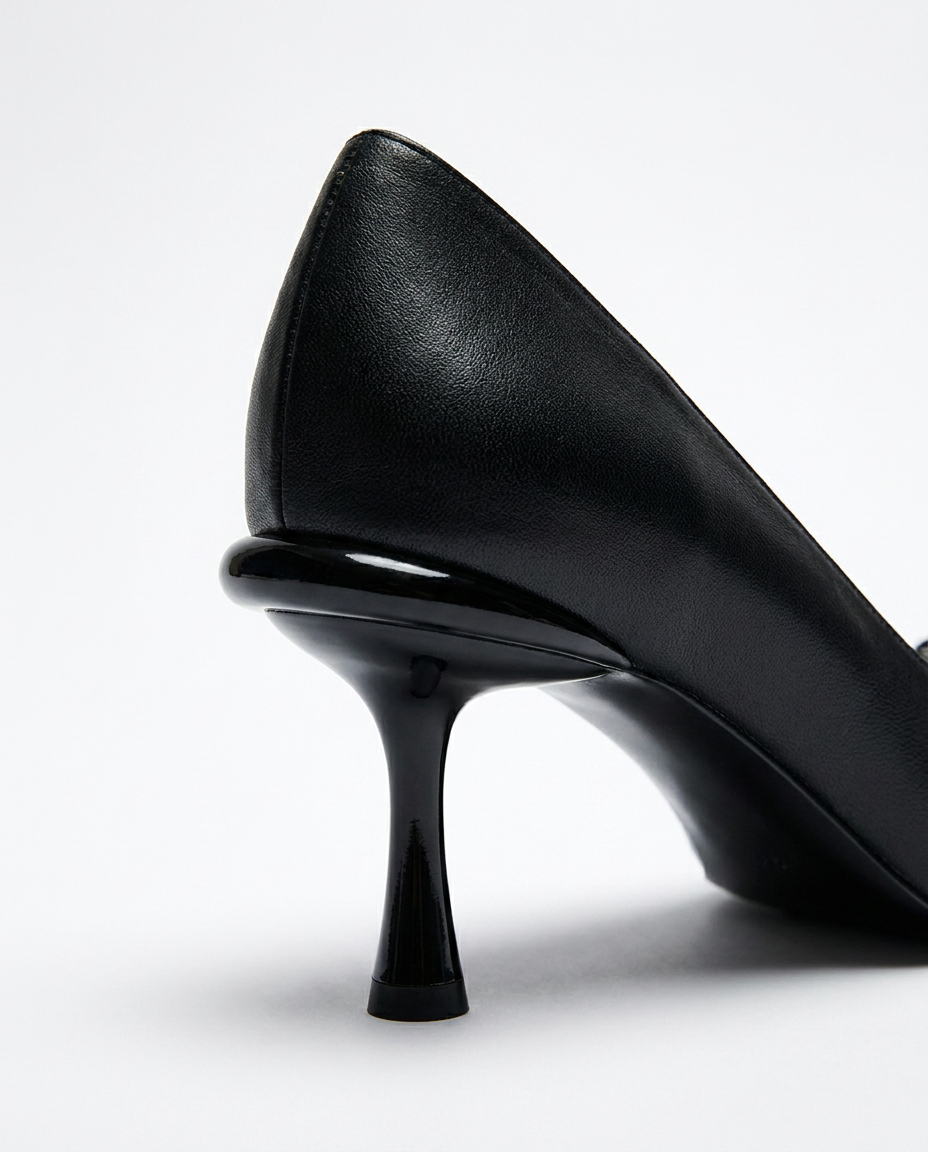 100% LEATHER KITTEN HEELS