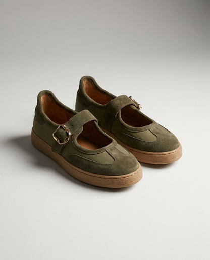 MARY JANE SNEAKERS