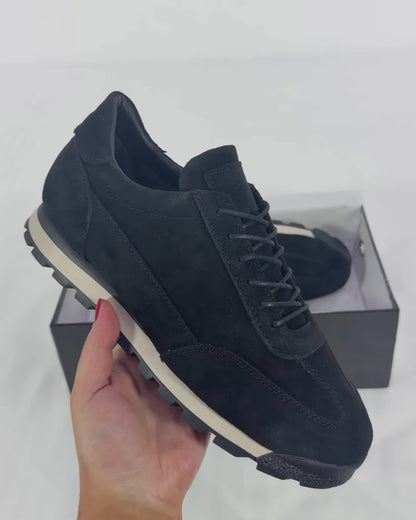 100% SEUDE BLACK SNEAKERS