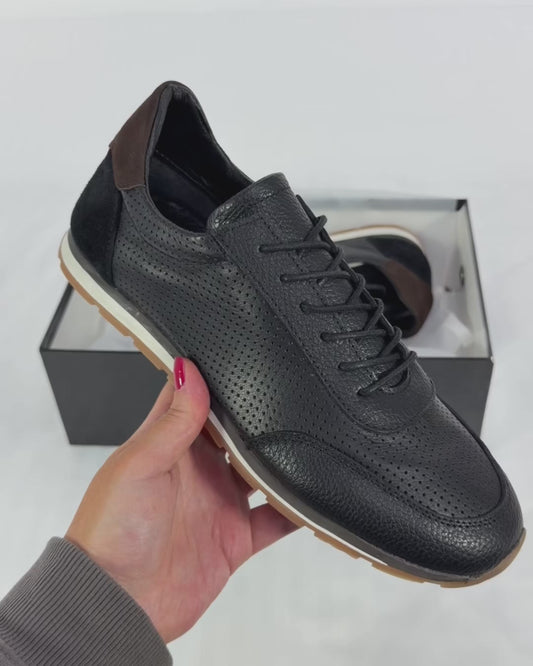 Leather sneakers