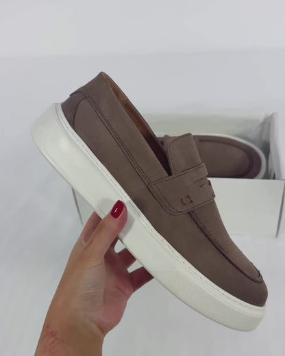 100% LEATHER LOAFERS